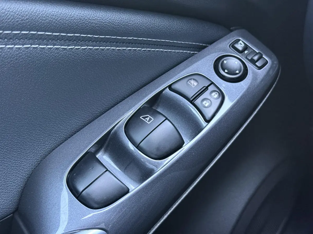 1.0 DIG-T N-Design / Eerste Eigenaar / Dealer Onderhouden / cold pack / Android Auto / Navigatie / Achteruitrij Camera / Keyless /