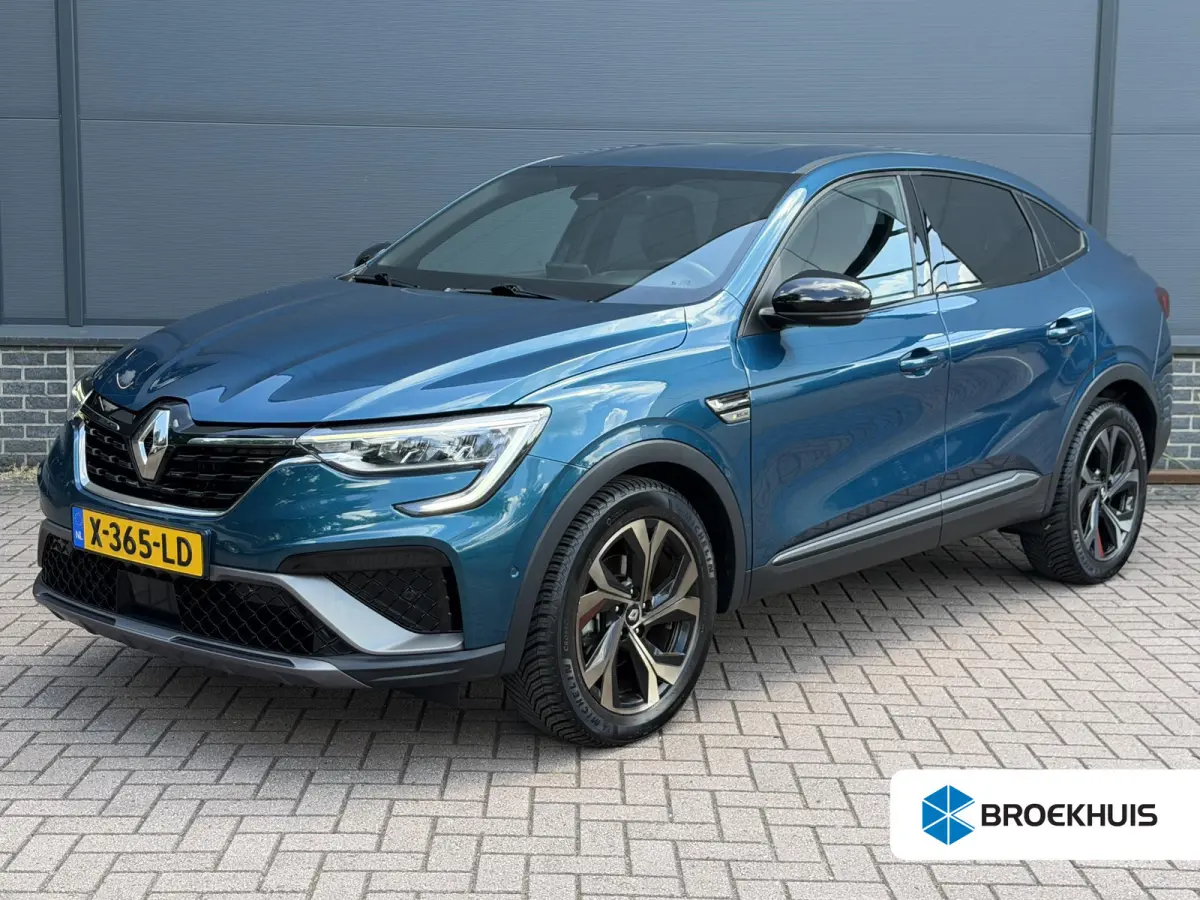 1.6 E-Tech full hybrid 145 esprit RS Line / Elektrisch Verstelbare Stoelen / Navigatie + Apple Carplay & Android Auto / Stuur & Stoelverwarming / Achteruitrijcamera / Climate Control /