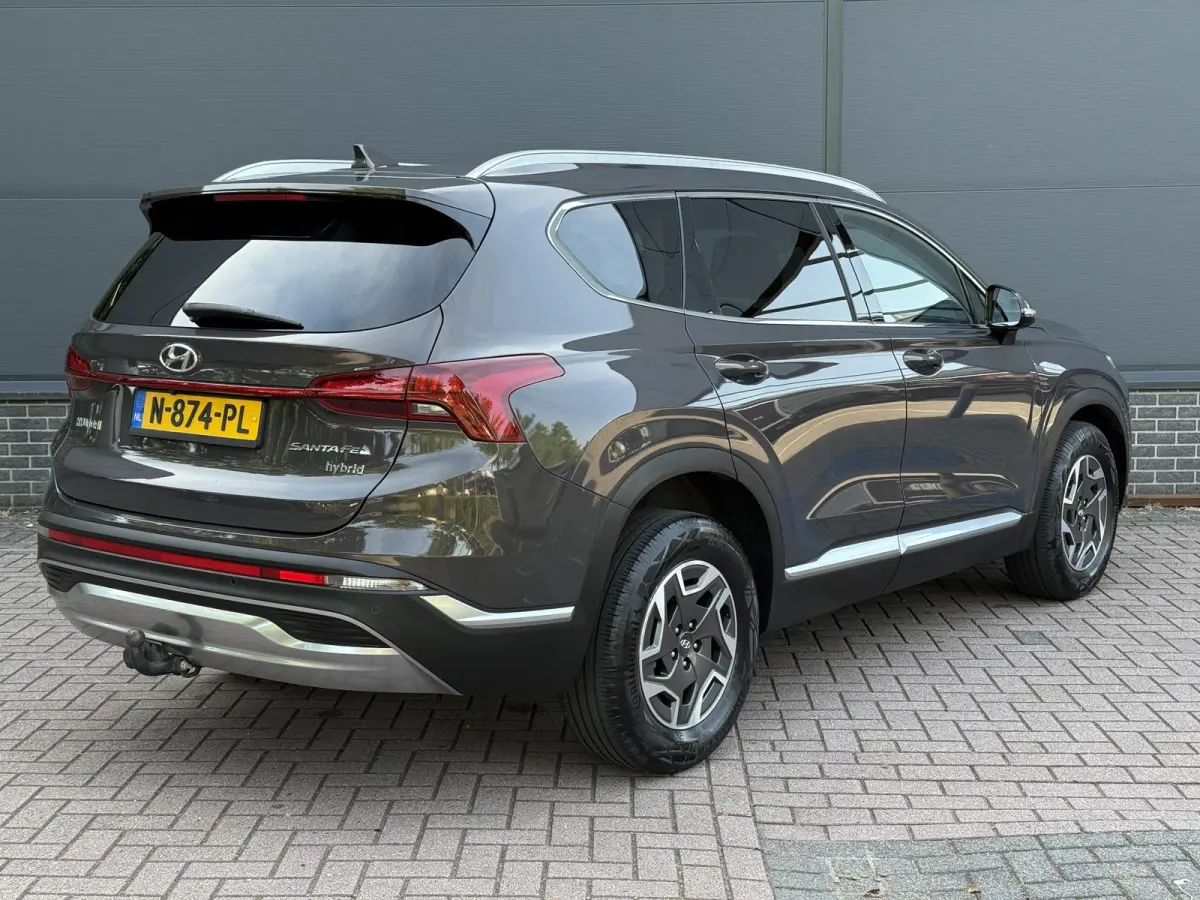 1.6 T-GDI HEV Comfort Smart / Dealer Onderhouden / Trekhaak / 1650 KG Trekgewicht / Stoel Verwarming / Elektrische Stoelen / Achteruitrij Camera / Apple Carplay & Android Auto /