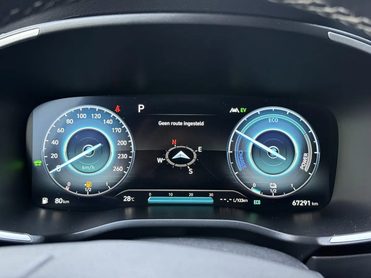 1.6 T-GDI HEV Comfort Smart / Dealer Onderhouden / Trekhaak / 1650 KG Trekgewicht / Stoel Verwarming / Elektrische Stoelen / Achteruitrij Camera / Apple Carplay & Android Auto /