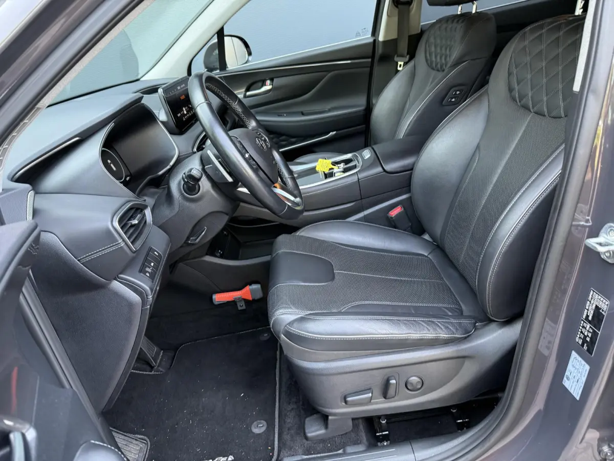 1.6 T-GDI HEV Comfort Smart / Dealer Onderhouden / Trekhaak / 1650 KG Trekgewicht / Stoel Verwarming / Elektrische Stoelen / Achteruitrij Camera / Apple Carplay & Android Auto /