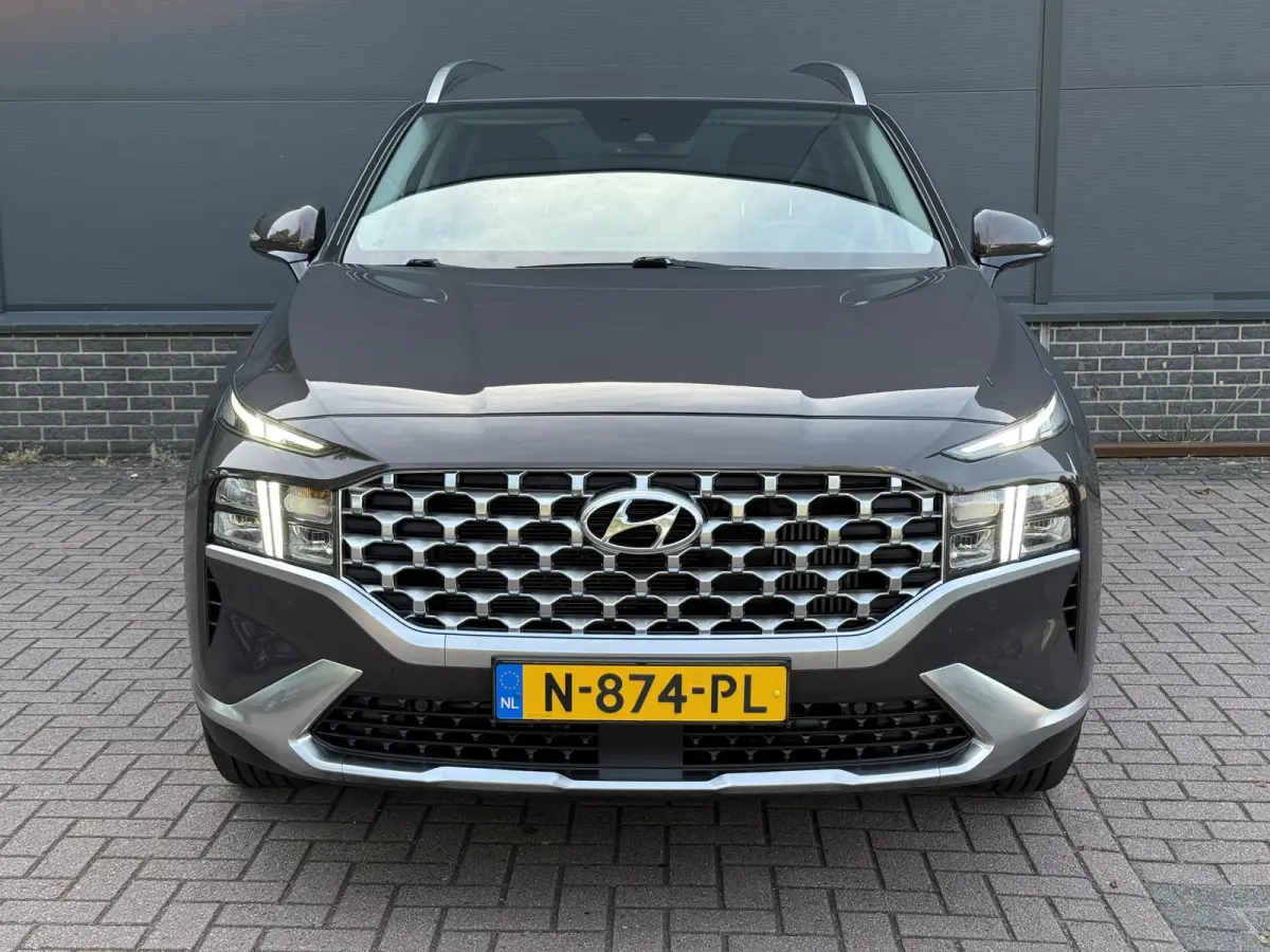 1.6 T-GDI HEV Comfort Smart / Dealer Onderhouden / Trekhaak / 1650 KG Trekgewicht / Stoel Verwarming / Elektrische Stoelen / Achteruitrij Camera / Apple Carplay & Android Auto /