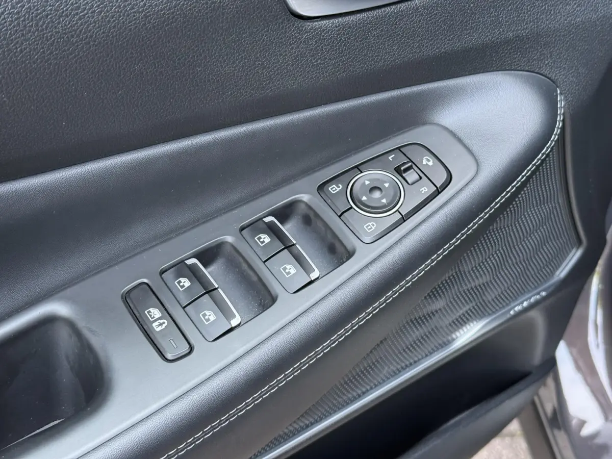 1.6 T-GDI HEV Comfort Smart / Dealer Onderhouden / Trekhaak / 1650 KG Trekgewicht / Stoel Verwarming / Elektrische Stoelen / Achteruitrij Camera / Apple Carplay & Android Auto /