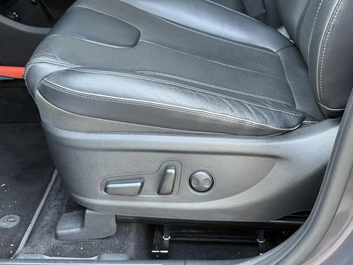 1.6 T-GDI HEV Comfort Smart / Dealer Onderhouden / Trekhaak / 1650 KG Trekgewicht / Stoel Verwarming / Elektrische Stoelen / Achteruitrij Camera / Apple Carplay & Android Auto /