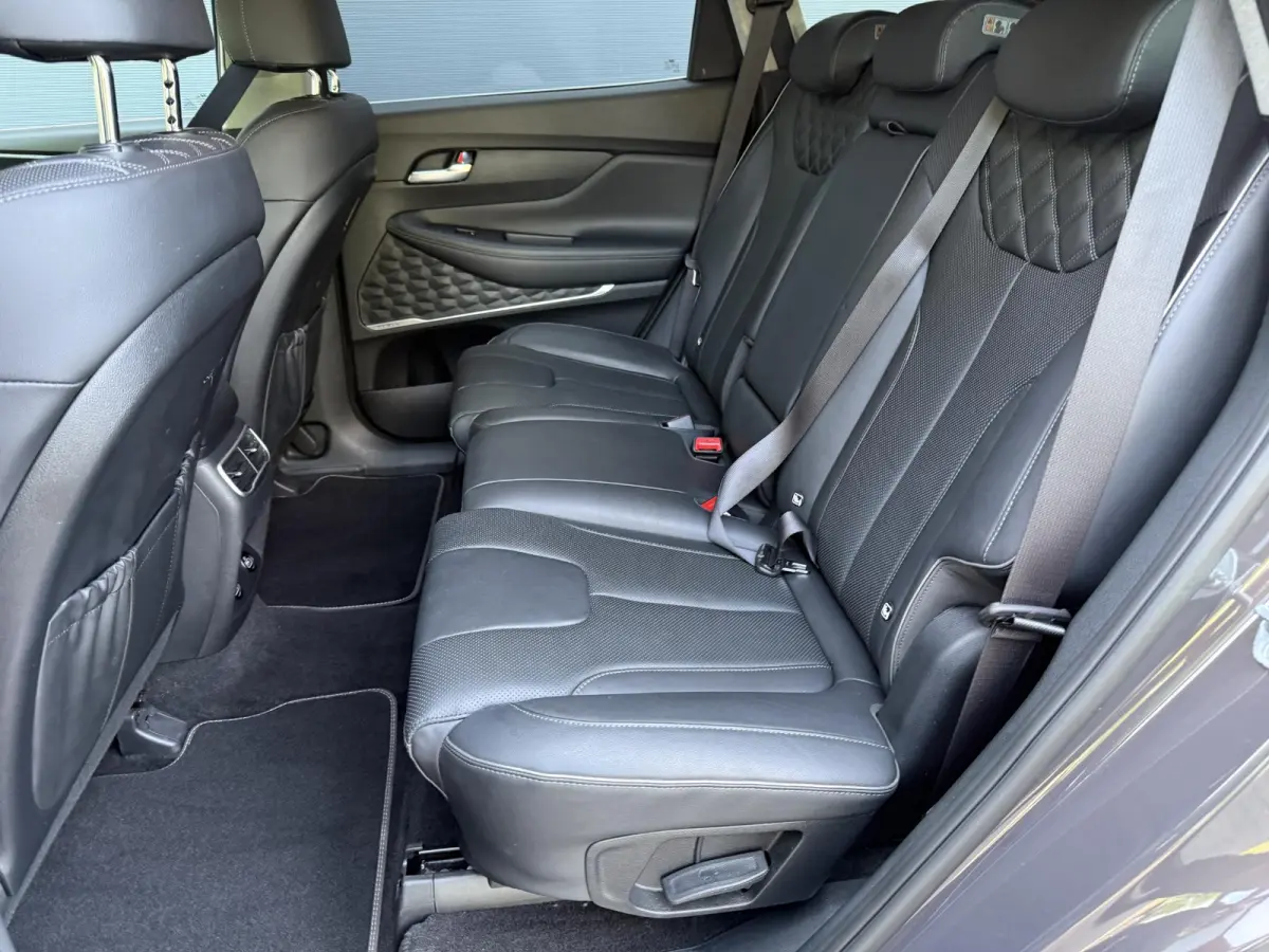 1.6 T-GDI HEV Comfort Smart / Dealer Onderhouden / Trekhaak / 1650 KG Trekgewicht / Stoel Verwarming / Elektrische Stoelen / Achteruitrij Camera / Apple Carplay & Android Auto /