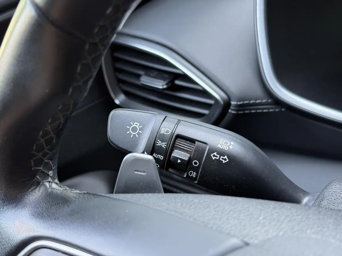 1.6 T-GDI HEV Comfort Smart / Dealer Onderhouden / Trekhaak / 1650 KG Trekgewicht / Stoel Verwarming / Elektrische Stoelen / Achteruitrij Camera / Apple Carplay & Android Auto /