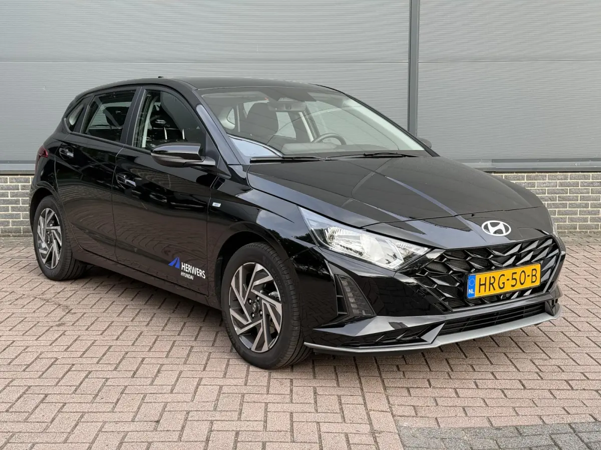 1.0 T-GDI Comfort Cruise / Elektrische Ramen V+A / Navigatie via Apple Carplay & Android Auto / 16'' LM Velgen / Achteruitrijcamera /
