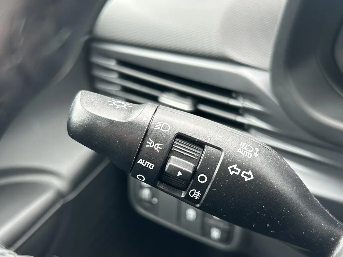 1.0 T-GDI Comfort Cruise / Elektrische Ramen V+A / Navigatie via Apple Carplay & Android Auto / 16'' LM Velgen / Achteruitrijcamera /