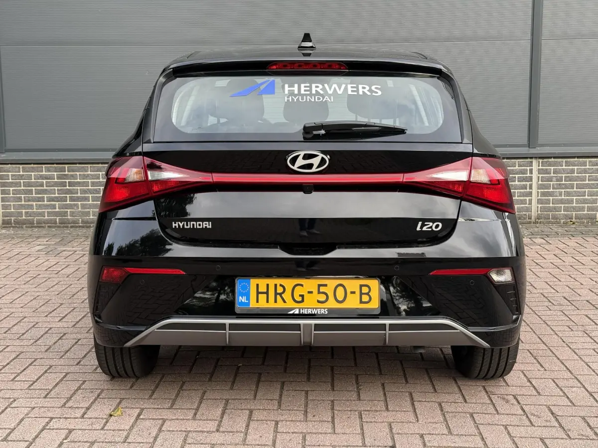 1.0 T-GDI Comfort Cruise / Elektrische Ramen V+A / Navigatie via Apple Carplay & Android Auto / 16'' LM Velgen / Achteruitrijcamera /
