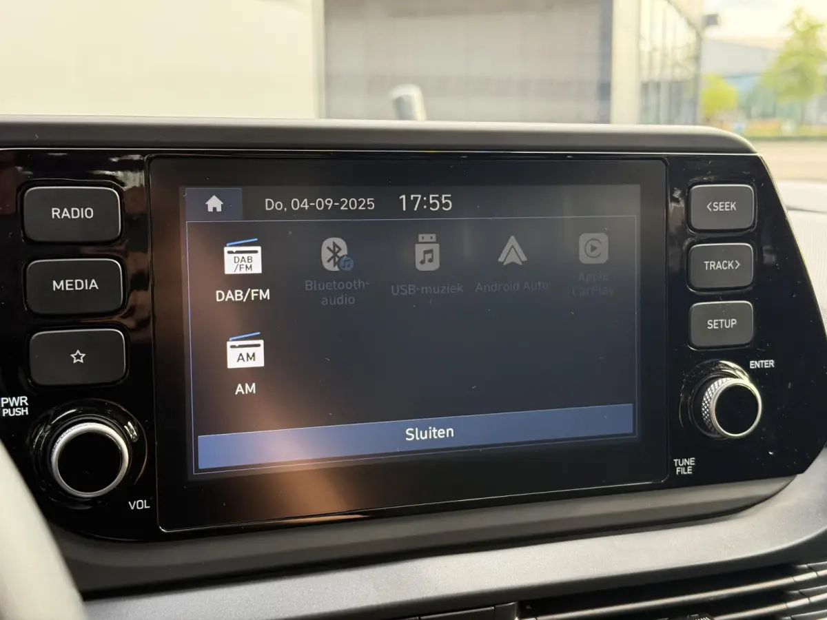 1.0 T-GDI Comfort Cruise / Elektrische Ramen V+A / Navigatie via Apple Carplay & Android Auto / 16'' LM Velgen / Achteruitrijcamera /