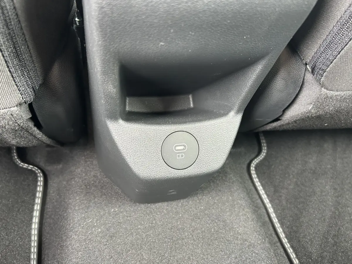 1.0 T-GDI Comfort Cruise / Elektrische Ramen V+A / Navigatie via Apple Carplay & Android Auto / 16'' LM Velgen / Achteruitrijcamera /