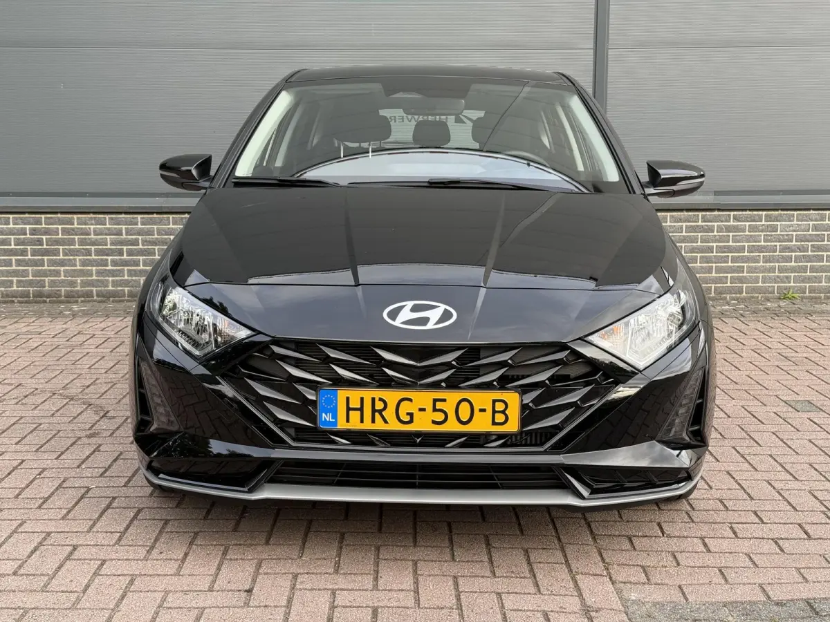1.0 T-GDI Comfort Cruise / Elektrische Ramen V+A / Navigatie via Apple Carplay & Android Auto / 16'' LM Velgen / Achteruitrijcamera /