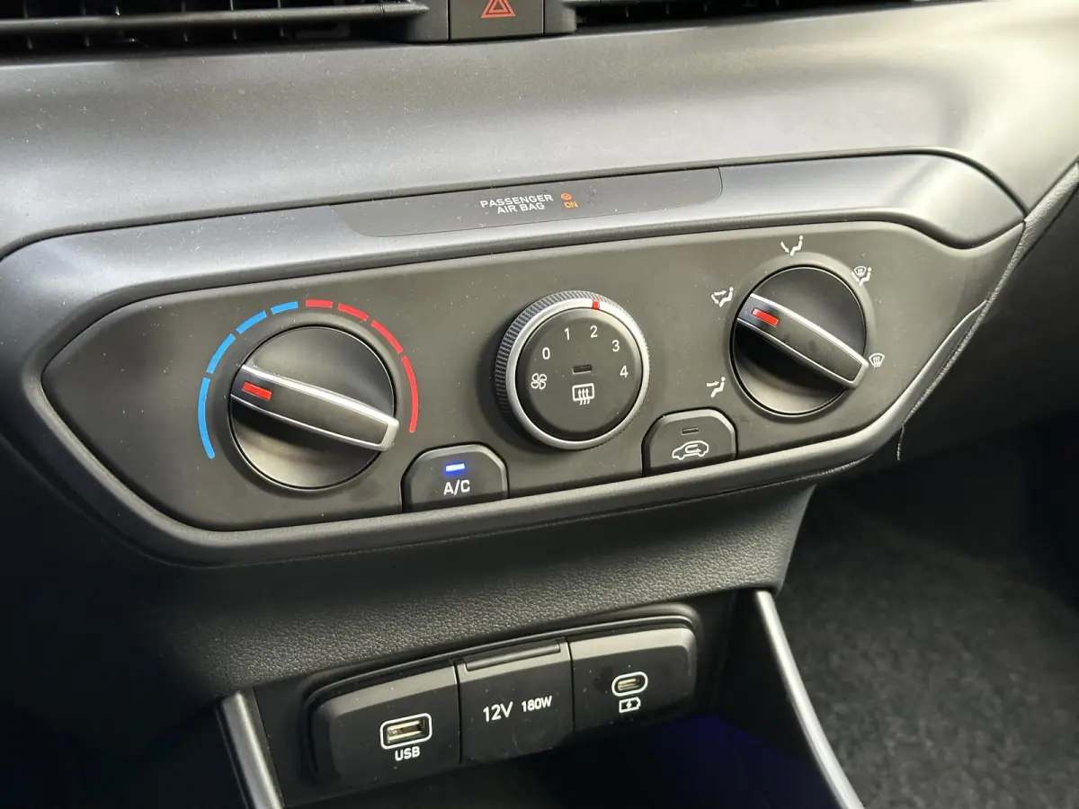 1.0 T-GDI Comfort Cruise / Elektrische Ramen V+A / Navigatie via Apple Carplay & Android Auto / 16'' LM Velgen / Achteruitrijcamera /