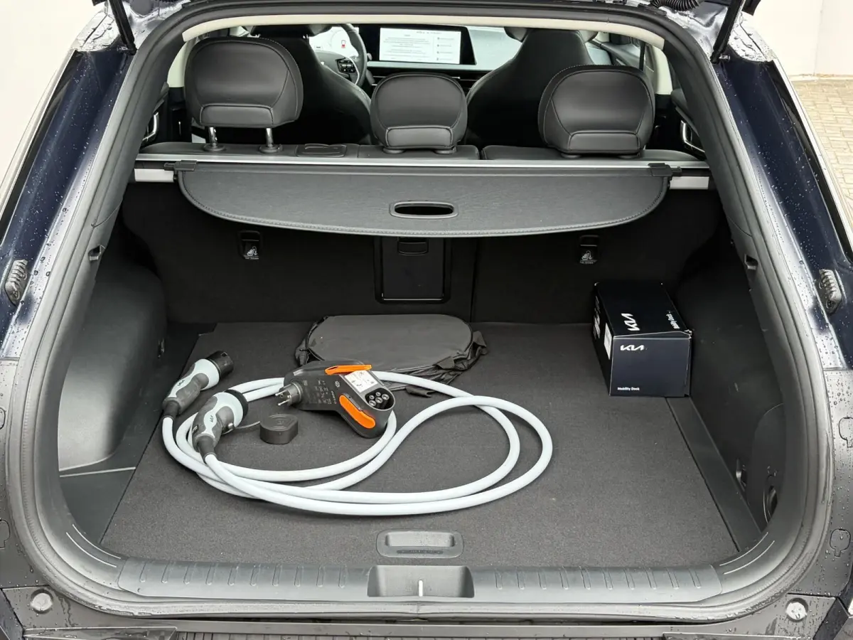 Edition 77.4 kWh / SOH 100% / Fabrieksgarantie tot 18-06-2032 / 1.600 kg trekgewicht / Android Auto & Apple Carplay / Navigatie / Cruise Control Adaptief / Climate Control / DAB / Draadloze 