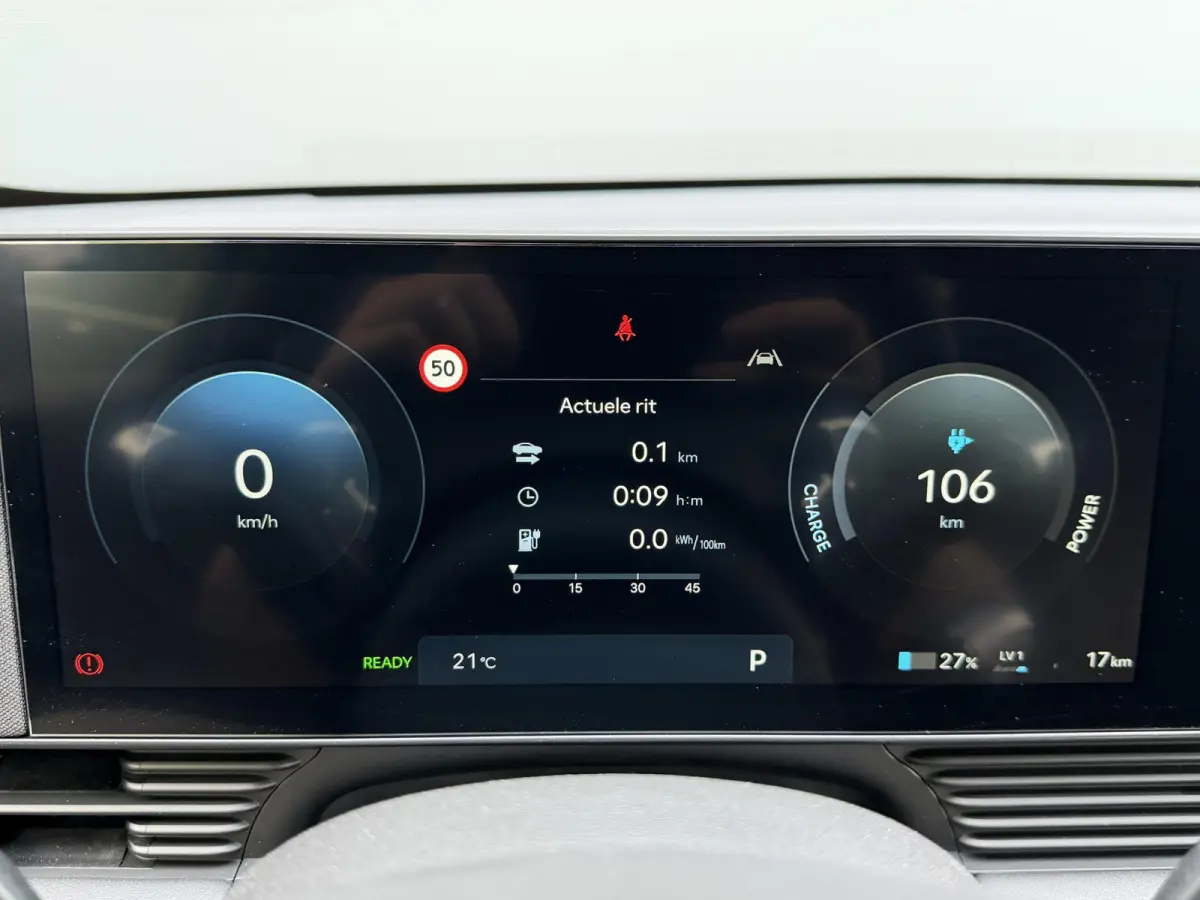 Standard Range Pure Edition 63 kWh / Snel Leverbaar / Stoelverwarming Voor + Achter / Stuurverwarming / BOSE Audio / Achteruitrijcamera / Elek. Achterklep / LED Verlichting /