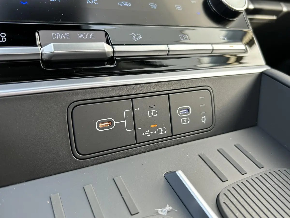 1.6 T-GDI PHEV Premium 4WD 7p. | 20-inch lichtmetalen velgen | Achteruitrijcamera | Apple Carplay/Android Auto