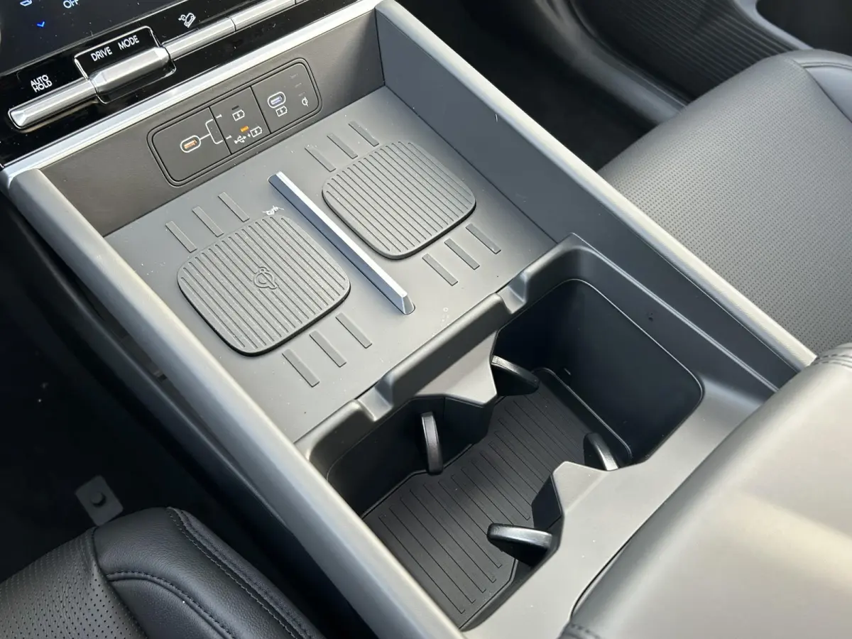 1.6 T-GDI PHEV Premium 4WD 7p. | 20-inch lichtmetalen velgen | Achteruitrijcamera | Apple Carplay/Android Auto