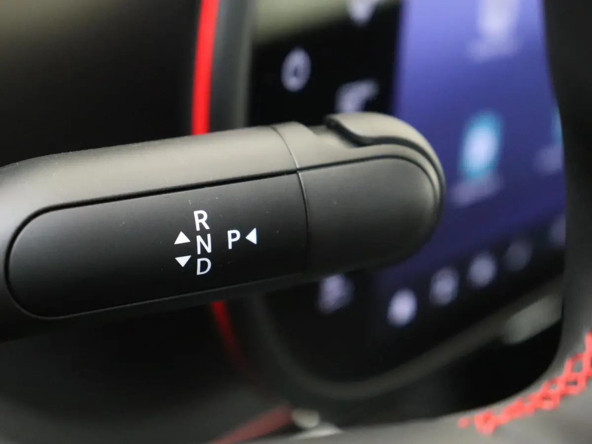 Brabus 100 kWh / Memory-Stoelen / Carplay / 360Graden-Camera /
