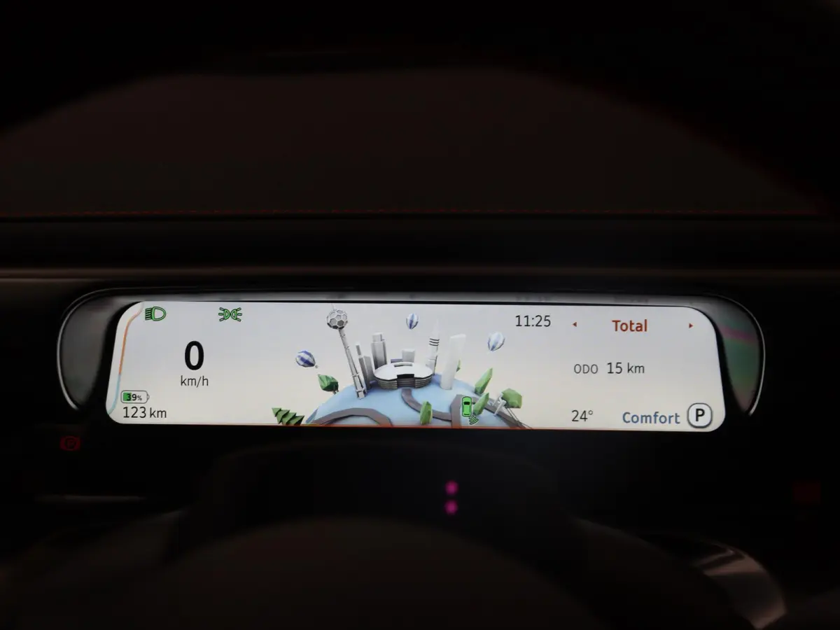 BRABUS 66 kWh / Memory-Stoelen / Carplay / 360Graden-Camera /