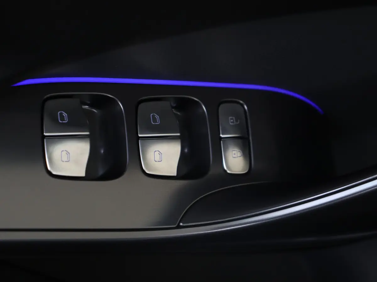 BRABUS 66 kWh / Memory-Stoelen / Carplay / 360Graden-Camera /
