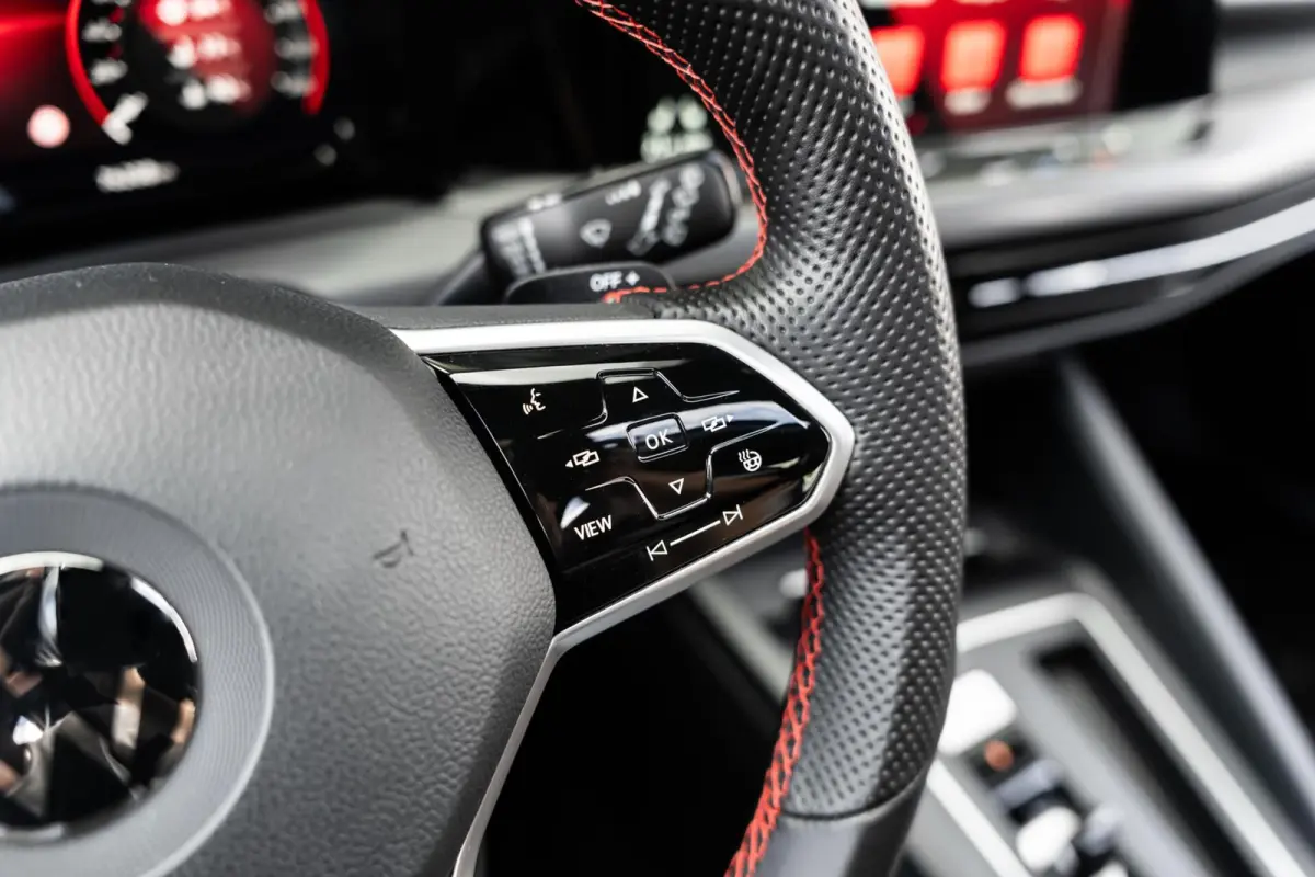 2.0 TSI GTI Clubsport Pano HK DSG LED DCC