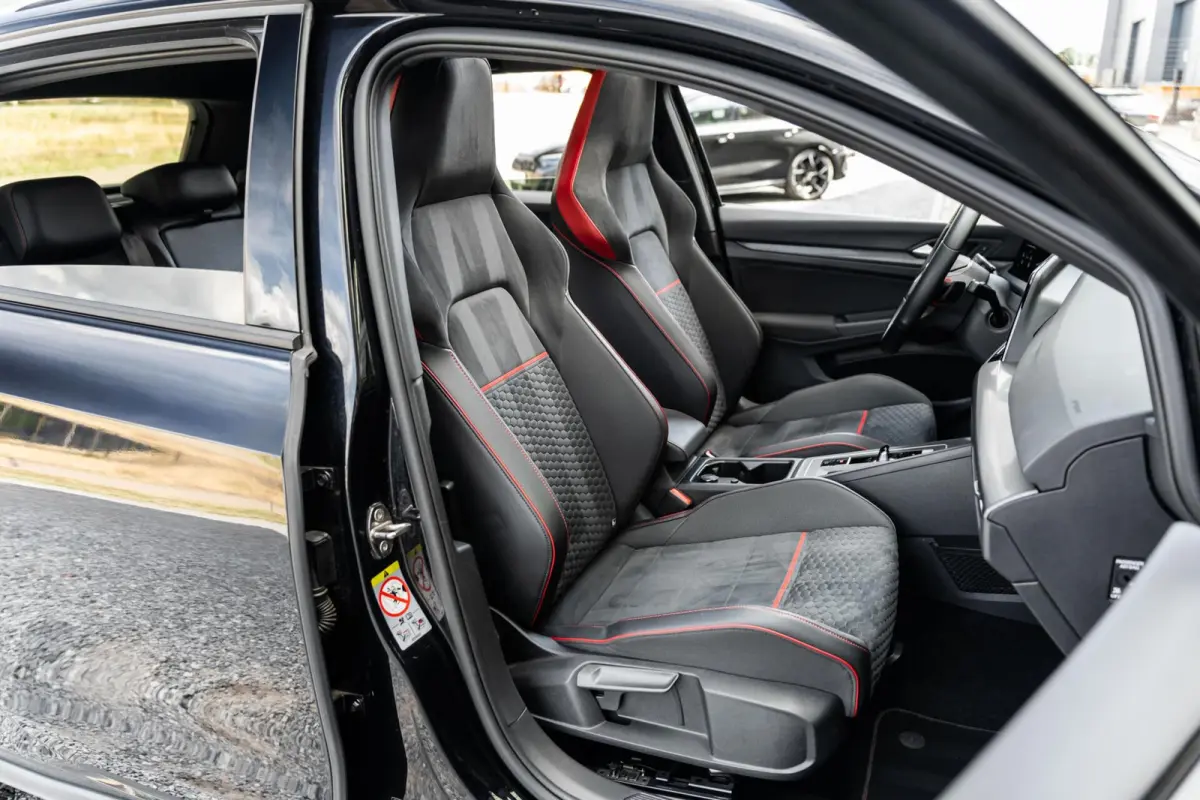 2.0 TSI GTI Clubsport Pano HK DSG LED DCC