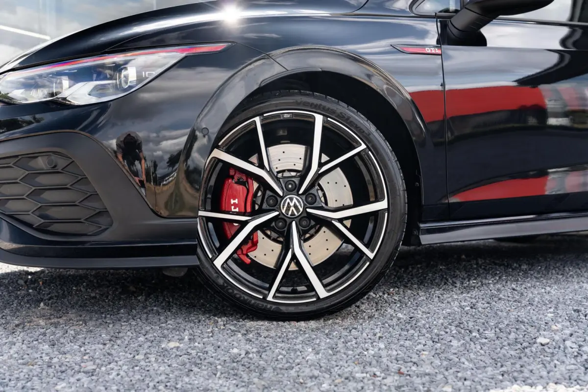 2.0 TSI GTI Clubsport Pano HK DSG LED DCC