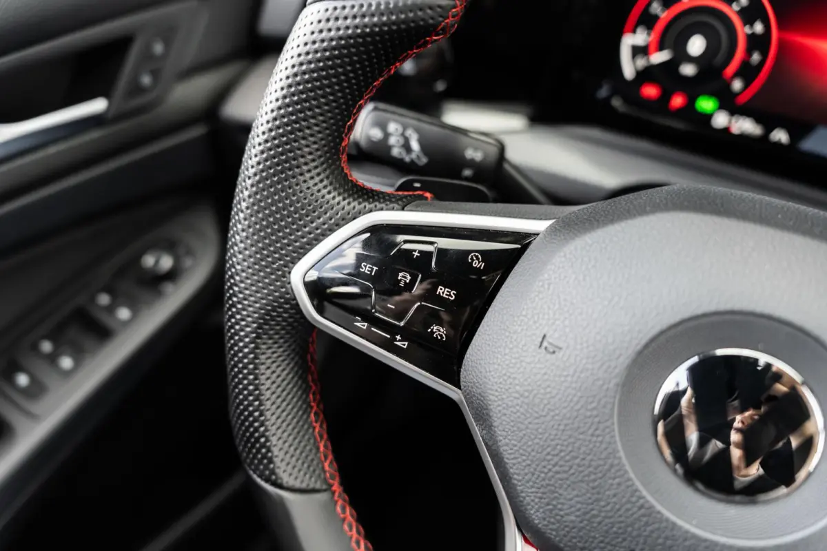 2.0 TSI GTI Clubsport Pano HK DSG LED DCC