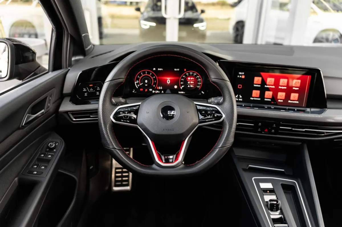 2.0 TSI GTI Clubsport Pano HK DSG LED DCC