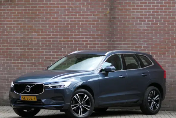 T5 AUT Momentum / Sport Leer / Blis / Apple CarPlay