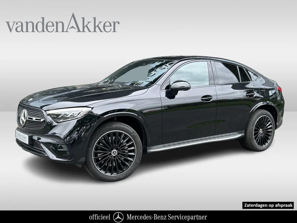 AMG Coupé // Burmester // Distronic // Panoramadak // 360 Camera // Memory // Treeplanken // 20" Multi Spaak Velgen // Achterspoiler