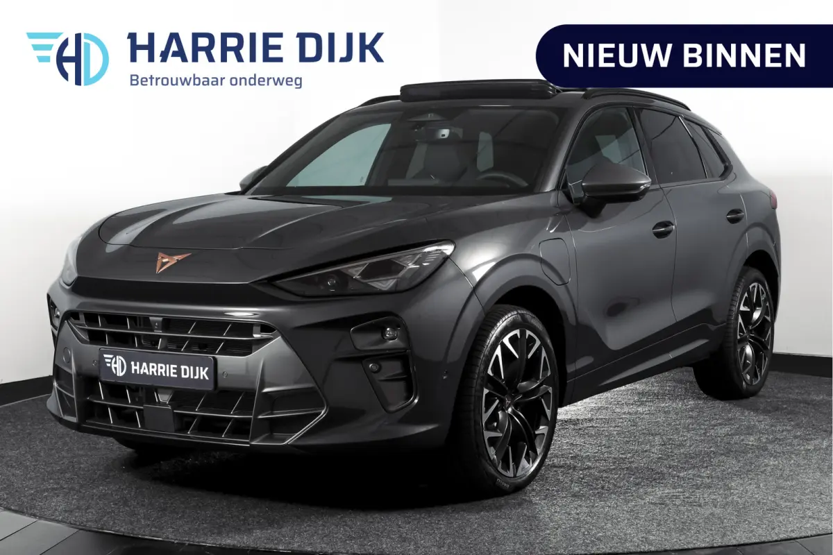 1.5 TSI e-Hybrid 272 PK VZ Performance | S/K-Panodak | Elek. Trekhaak | Matrix LED | Sennheiser | Elek. stoelen | Adapt. Cruise | Stoel-+Stuurverw. | 360 Camera | NAV+App. Connect | ECC | LM
