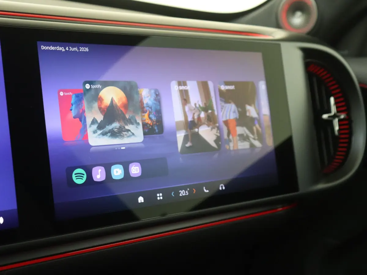 Brabus 100 kWh / Memory-Stoelen / 360Graden-Camera / Smartphone-Intergratie /