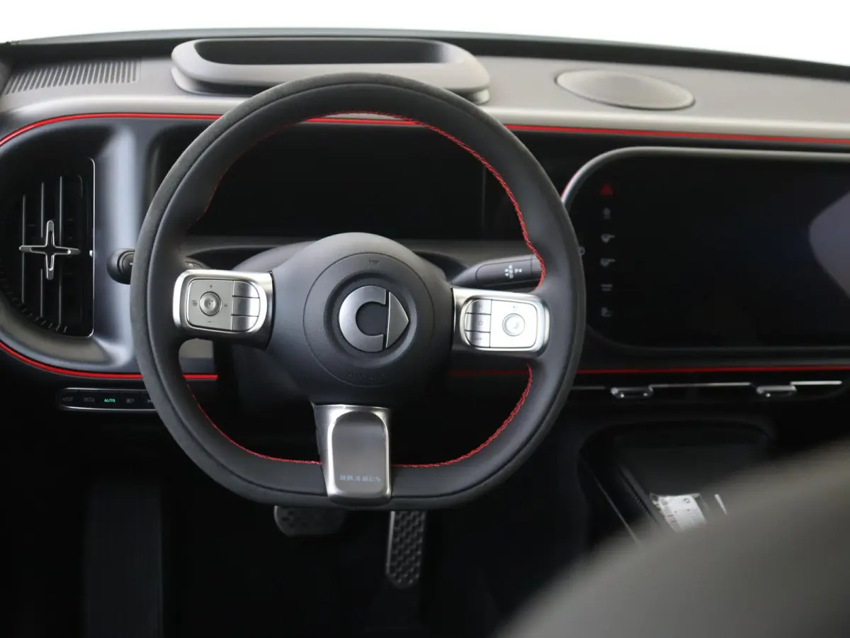 Brabus 100 kWh / Memory-Stoelen / 360Graden-Camera / Smartphone-Intergratie /