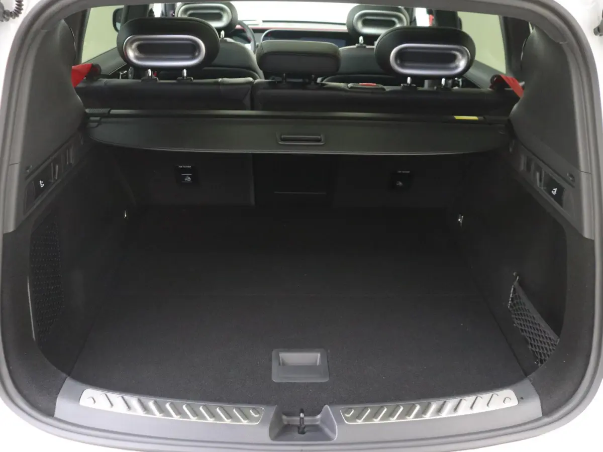 Brabus 100 kWh / Memory-Stoelen / 360Graden-Camera / Smartphone-Intergratie /