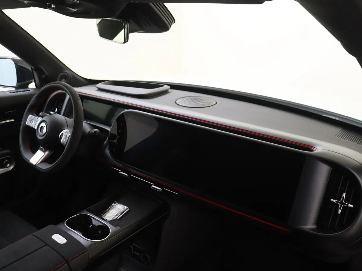 Brabus 100 kWh / Memory-Stoelen / 360Graden-Camera / Smartphone-Intergratie /