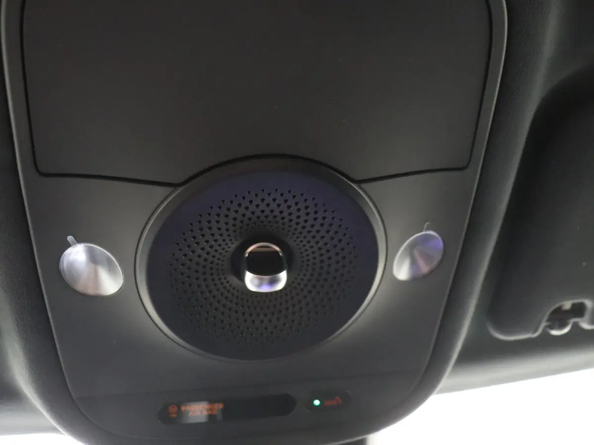 Brabus 100 kWh / Memory-Stoelen / 360Graden-Camera / Smartphone-Intergratie /