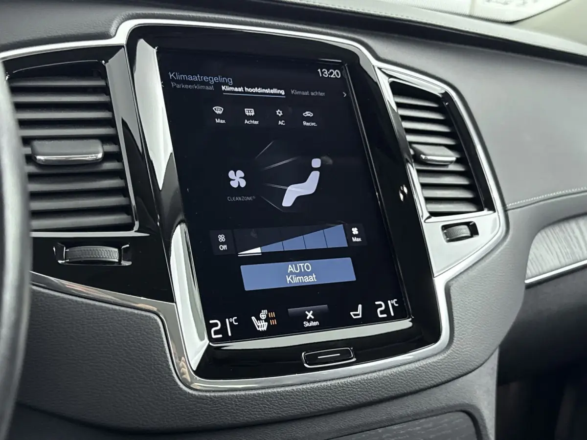 2.0 T8 Twin Engine AWD Inscription Intro Edition | Trekhaak | Keyless | BLIS | PDC V+A en Camera | Stoelgeheugen | Stoel + Stuurverwarming |