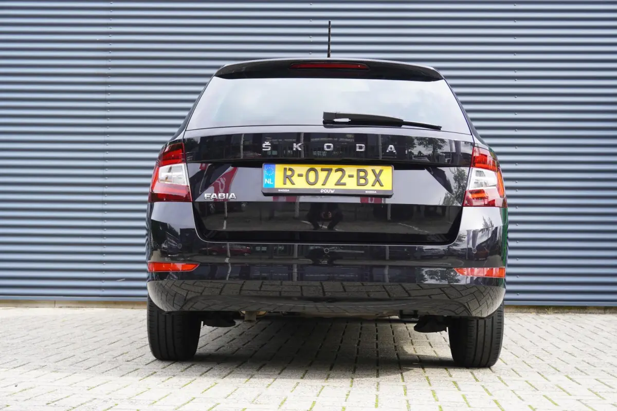 1.0 TSI 95pk Ambition | SmartLink | Airco | Cruise Control