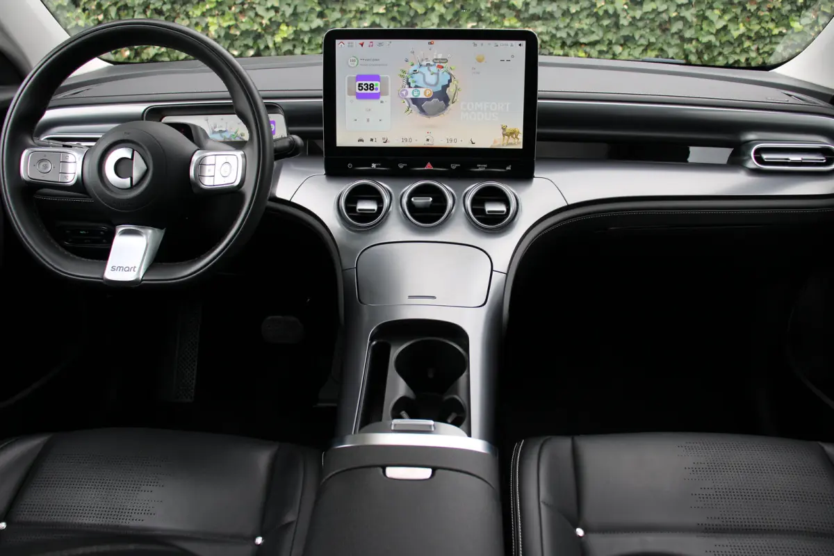 Pro+ 66 kWh | PANO DAK | 360 CAMERA | STOEL/STUUR VERWARMING | CARPLAY | ELEKTR STOEL | ELEKTR KLEP | DEALER OH!