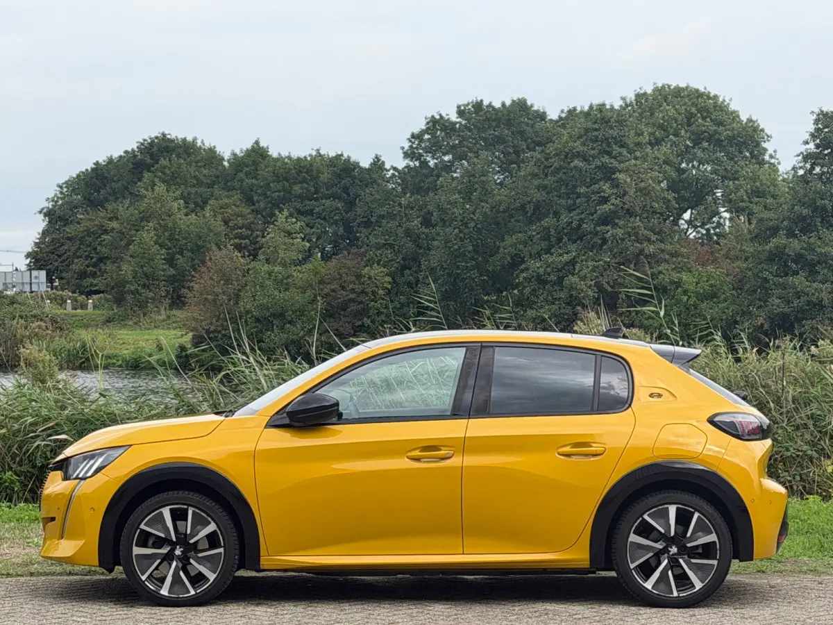 EV GT 350 50 kWh - Jaune Faro - Carplay/Camera/Panorama - 3-fase