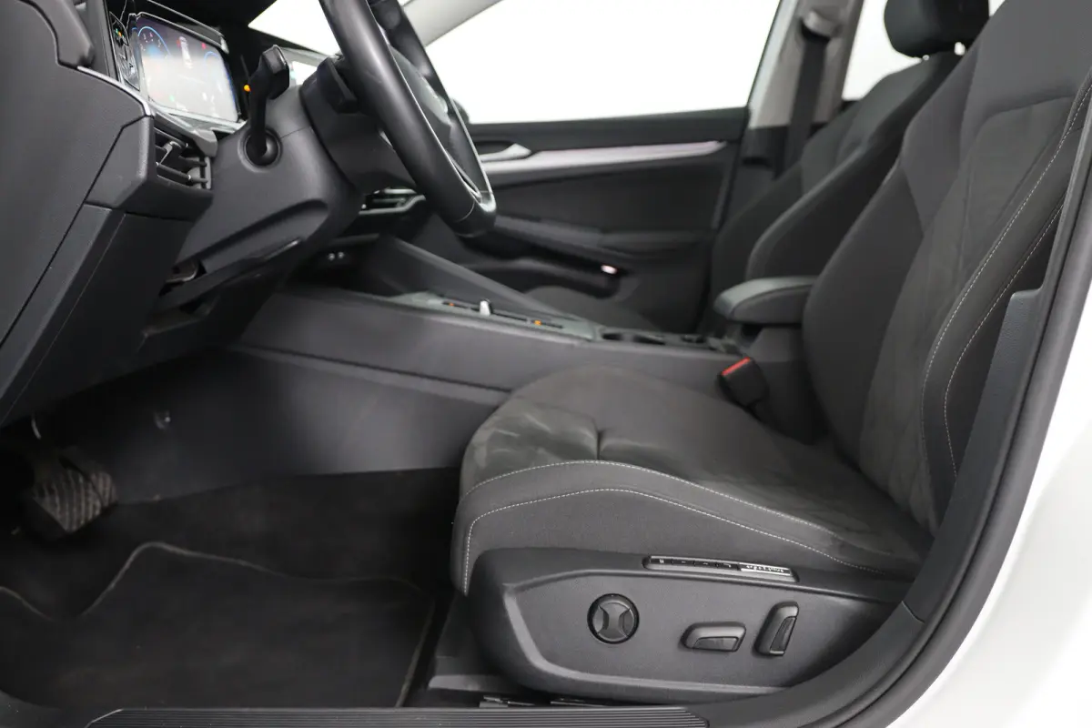 1.5 eTSI 130pk Life Business | DEALER OH! | ERGO STOEL | STOELVERWARMING | ADAPTIVE CRUISE | CARPLAY | CLIMATE CONTROL