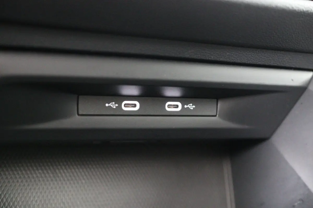 1.5 eTSI 130pk Life Business | DEALER OH! | ERGO STOEL | STOELVERWARMING | ADAPTIVE CRUISE | CARPLAY | CLIMATE CONTROL