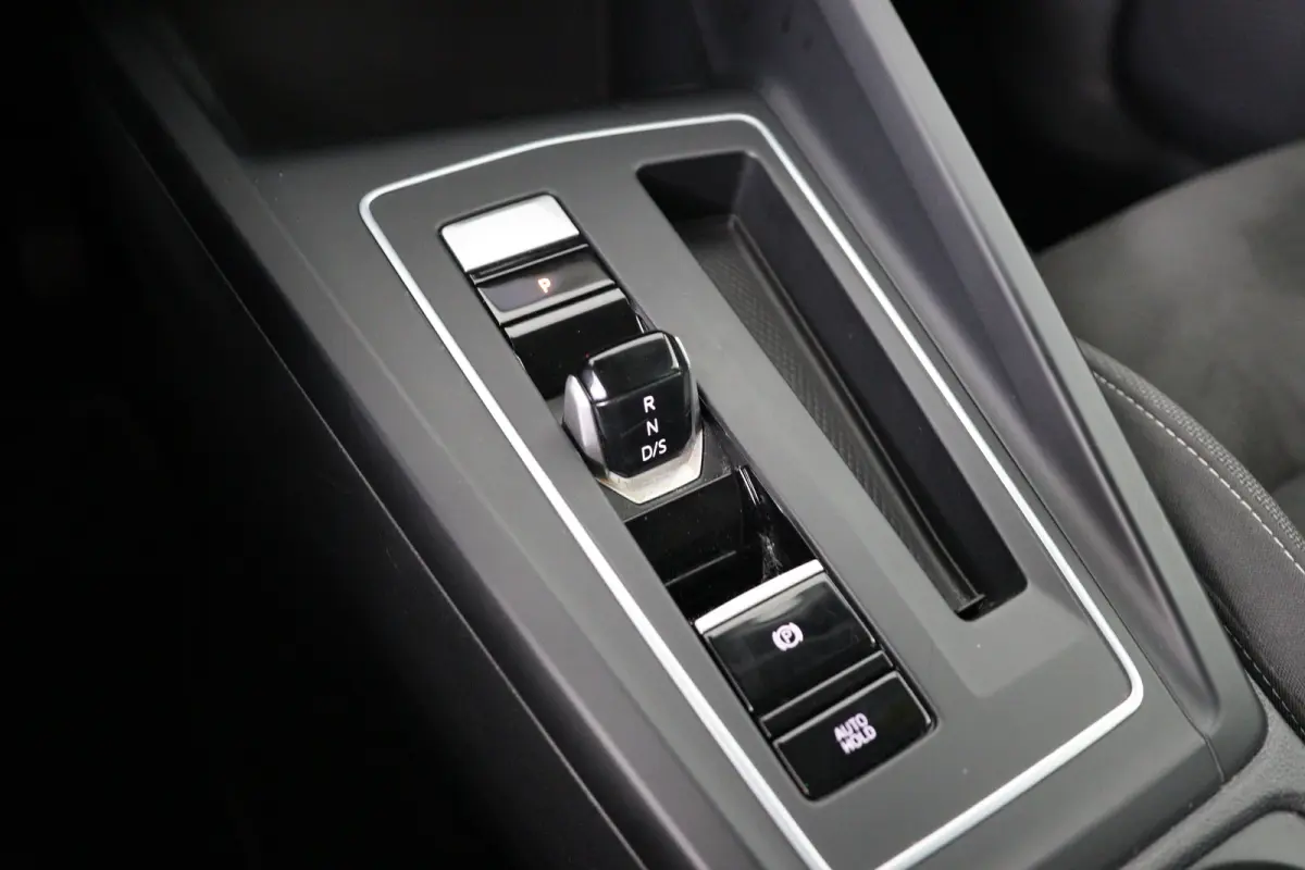 1.5 eTSI 130pk Life Business | DEALER OH! | ERGO STOEL | STOELVERWARMING | ADAPTIVE CRUISE | CARPLAY | CLIMATE CONTROL