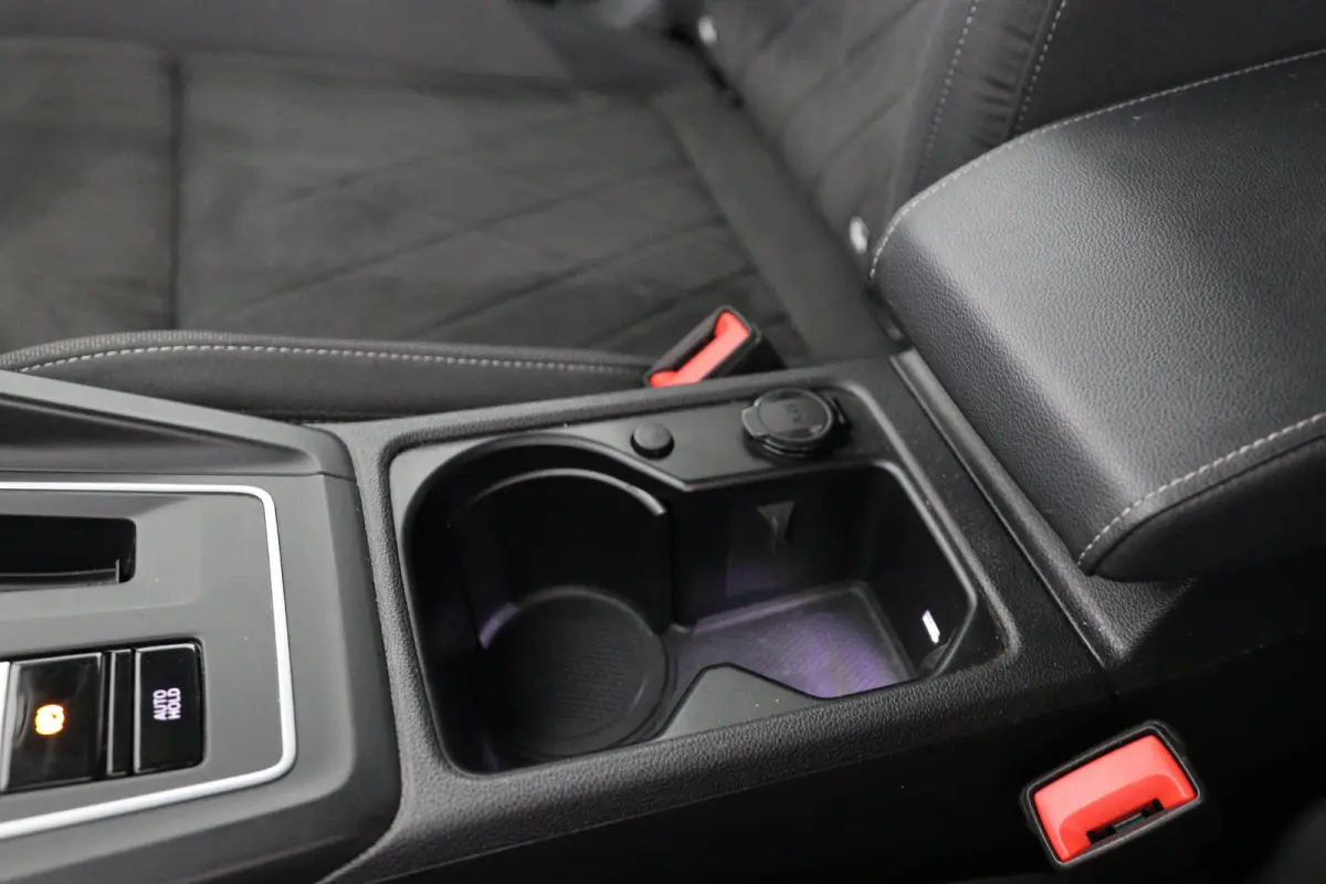 1.5 eTSI 130pk Life Business | DEALER OH! | ERGO STOEL | STOELVERWARMING | ADAPTIVE CRUISE | CARPLAY | CLIMATE CONTROL