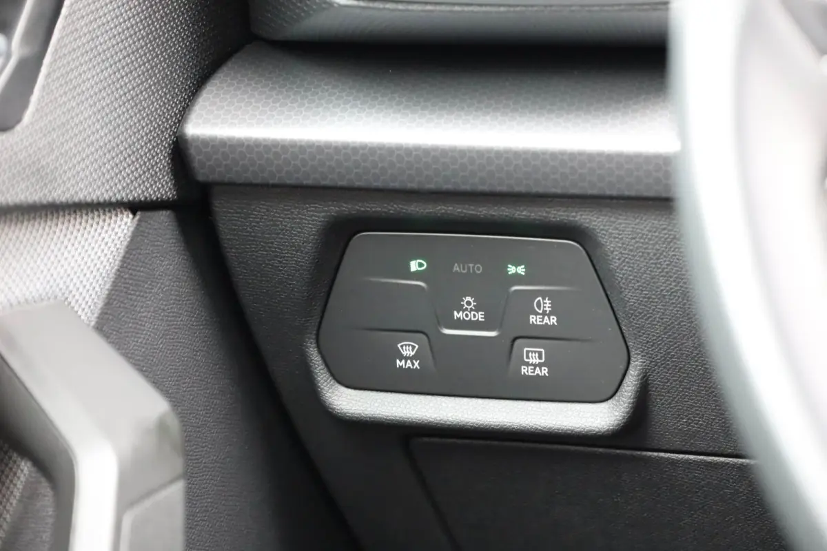 1.0 TSI 110pk Style | LED Verlichting | Cruise Control | All-Season Banden