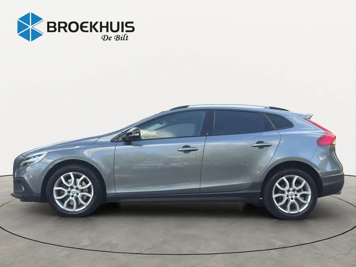 1.5 T3 Polar+ Luxury AUTOMAAT | TREKHAAK | HARMAB/KARDON | PANO DAK | MEMORY SEATS | STOELVERWARMING | DEALER OH!