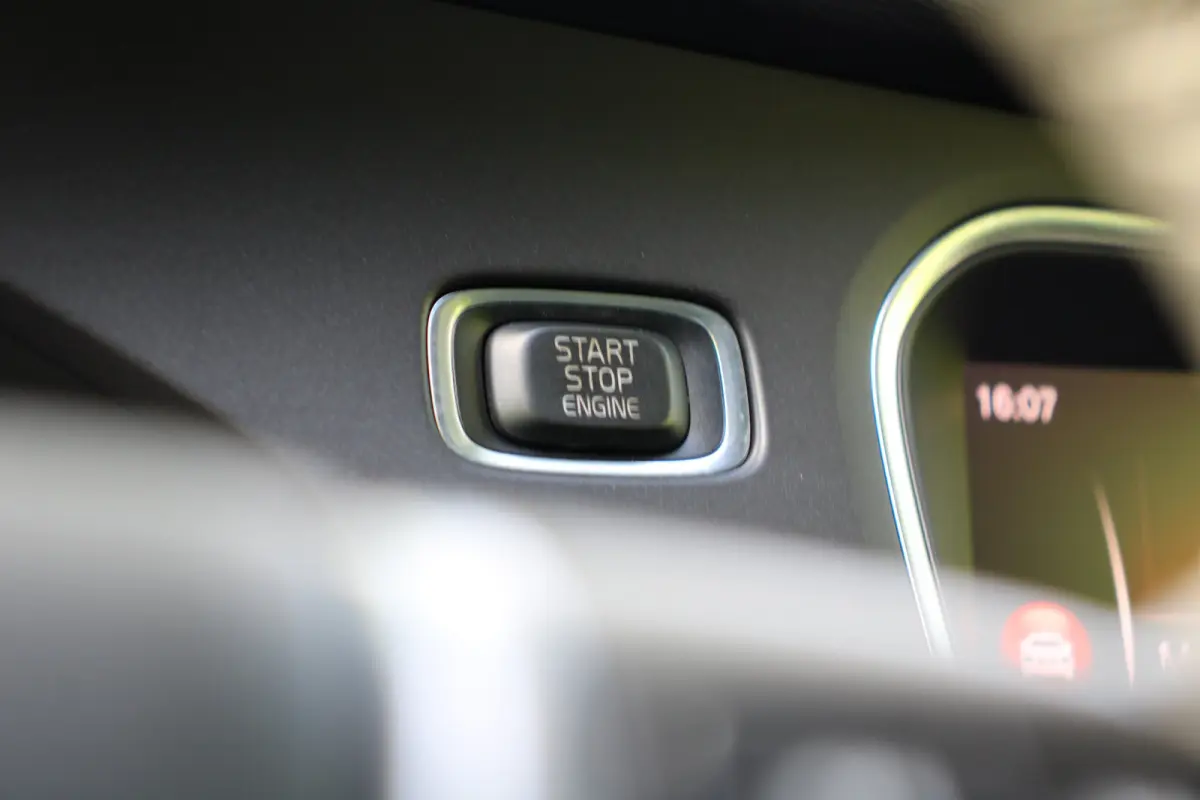 1.5 T3 Polar+ Luxury AUTOMAAT | TREKHAAK | HARMAB/KARDON | PANO DAK | MEMORY SEATS | STOELVERWARMING | DEALER OH!