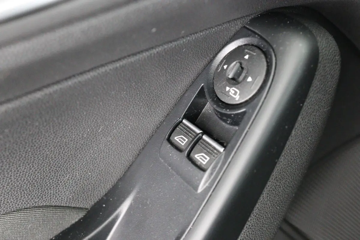 1.0 EcoBoost ST Line | DEALER OH! | CAMERA | NAVI | CLIMATE CTRL | CRUISE CONTROL | 17'' LMV | VOORRUIT VERWARMING
