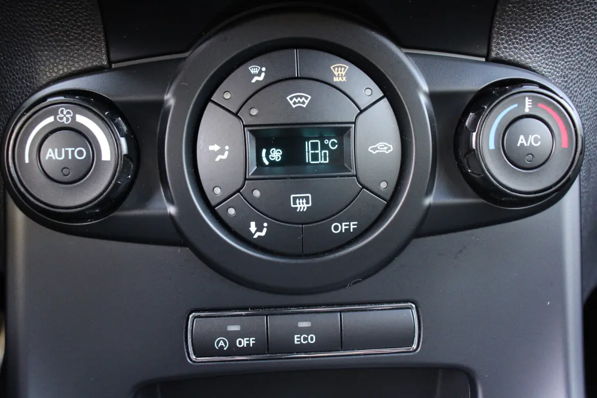 1.0 EcoBoost ST Line | DEALER OH! | CAMERA | NAVI | CLIMATE CTRL | CRUISE CONTROL | 17'' LMV | VOORRUIT VERWARMING